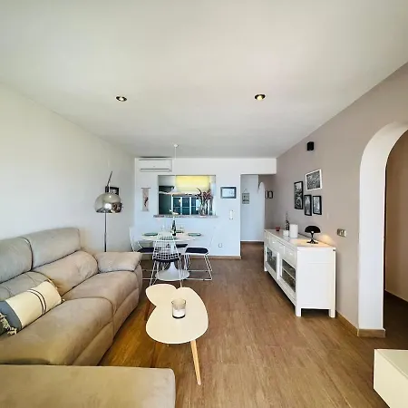 Appartement Gecko In Cumbre Del Sol With Sea Views